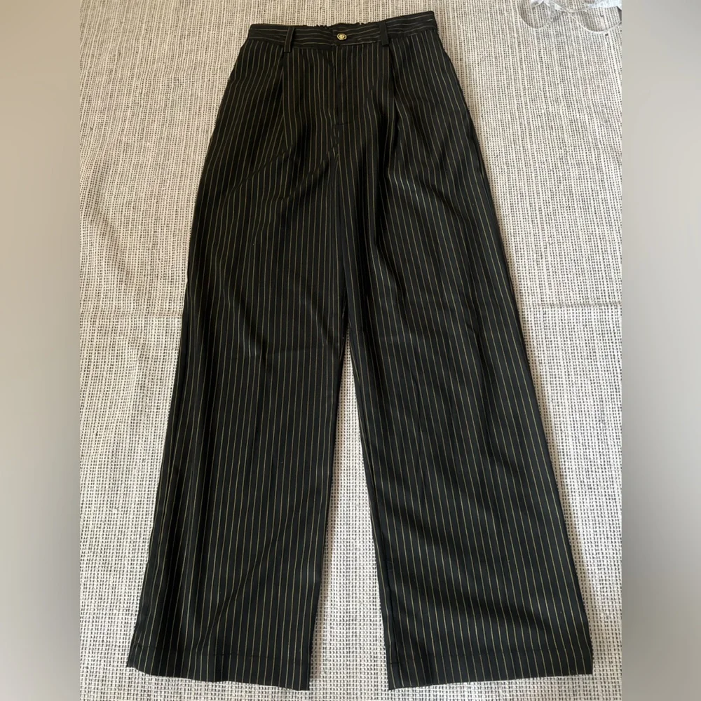 Alex & Sophia Pin Striped Trouser Pants